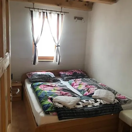 Diana מלון דירות Luzice